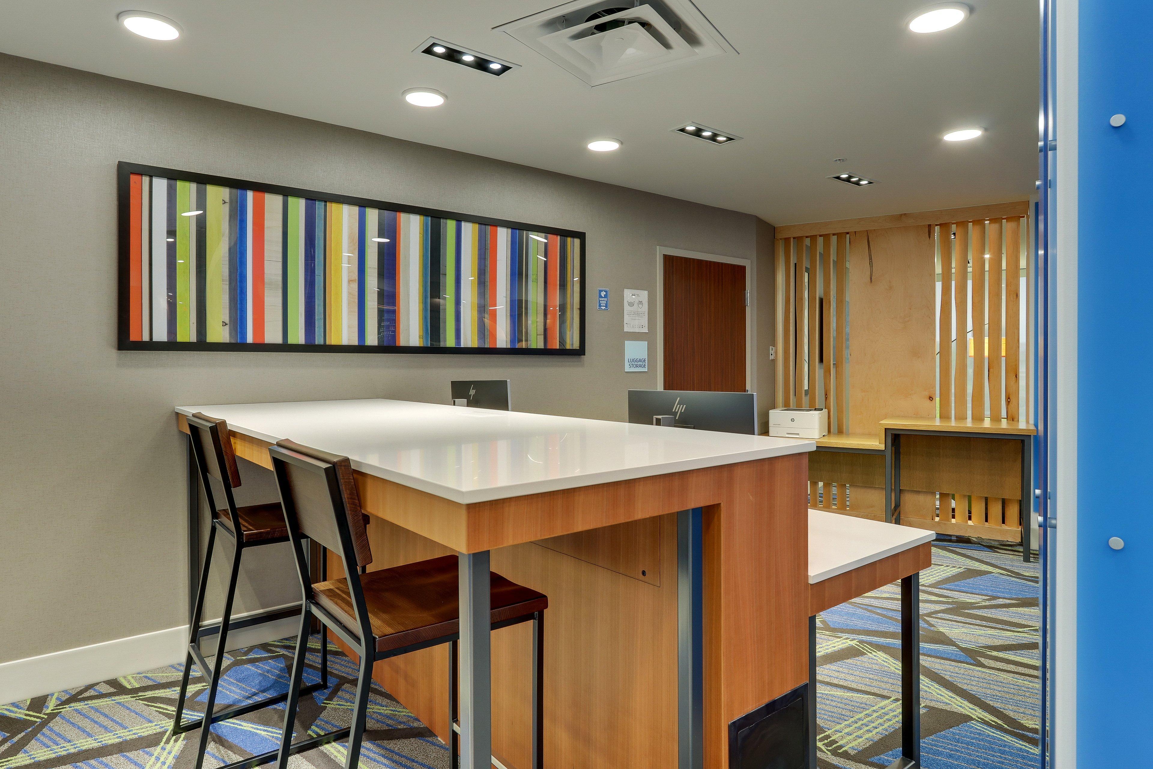 Holiday Inn Express & Suites Troy By Ihg מראה חיצוני תמונה