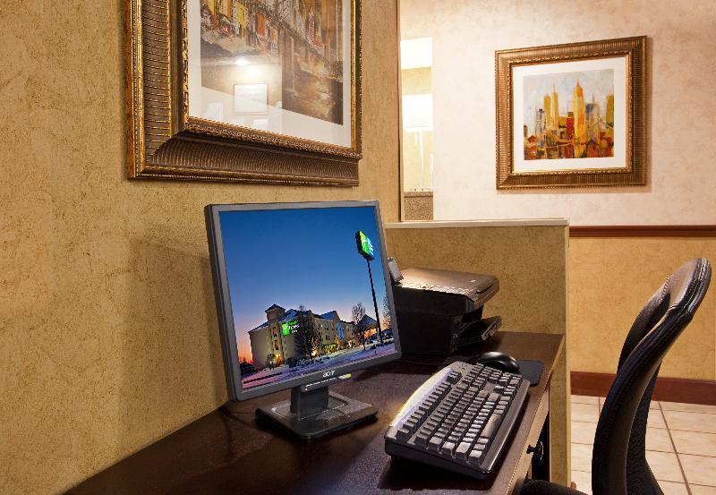 Holiday Inn Express & Suites Troy By Ihg מראה חיצוני תמונה