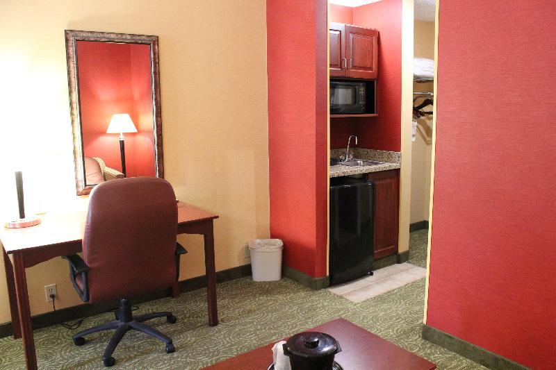 Holiday Inn Express & Suites Troy By Ihg מראה חיצוני תמונה